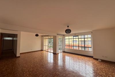 3 Bed Apartment with En Suite in Lavington - 2