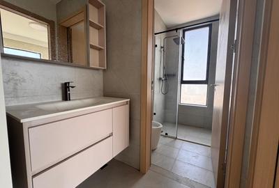 1 Bed Apartment with Gym at Riverside Drive - 3