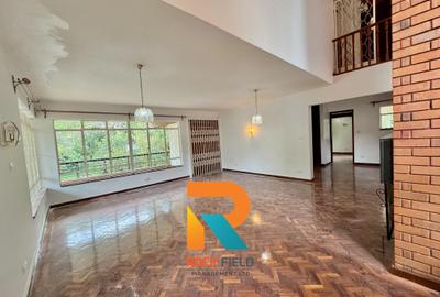 5 Bed Townhouse with En Suite at Mimosa