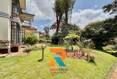 4 Bed Townhouse with En Suite in Rosslyn