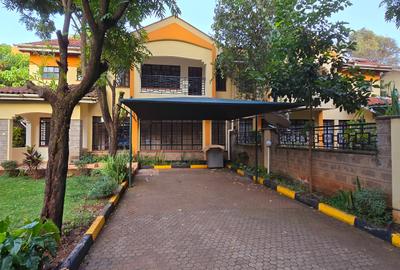 4 Bed Townhouse with En Suite at Lavington Road Garden - 3