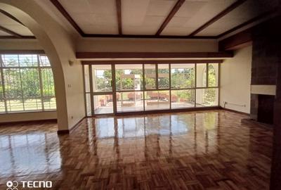 4 Bed Townhouse with En Suite in Muthaiga