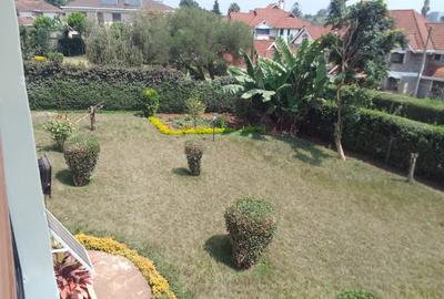 5 Bed Townhouse with En Suite in Runda - 2