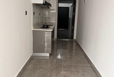 1 Bed Apartment with Gym in Kilimani - 2