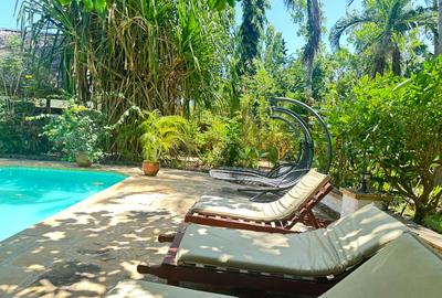 3 Bed Villa with En Suite at La-Marina - 2