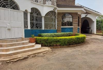 Commercial Property in Lavington