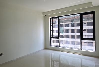 1 Bed Apartment with En Suite at Westlands Road - 2
