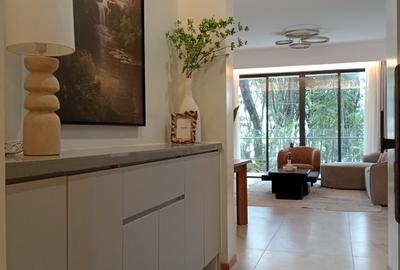 3 Bed Apartment with En Suite at School Groove