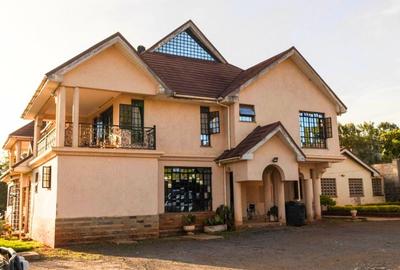 7 Bed Villa with En Suite in Runda