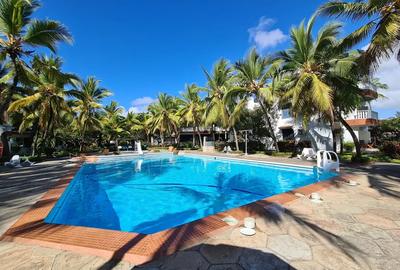 1 Bed Apartment with En Suite at 2Nd Avenue Nyali