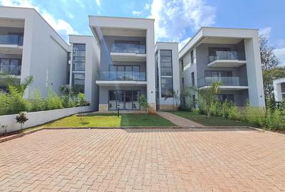 6 Bed Townhouse with Gym in Lavington