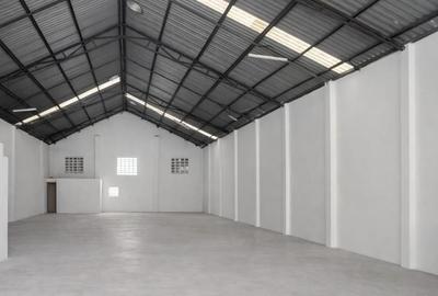 6,000 ft² Warehouse with Backup Generator in Eastern ByPass