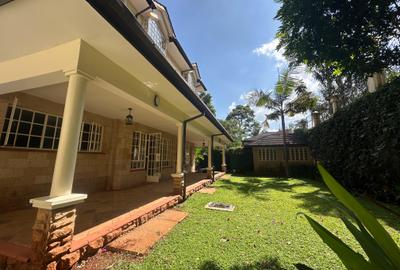 5 Bed House with En Suite at Lavington