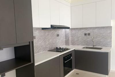 2 Bed Apartment with En Suite at Off Mpaka Road - 4