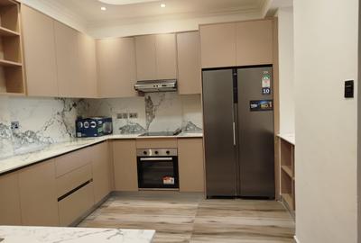 Furnished 2 Bed Apartment with En Suite in Brookside - 2