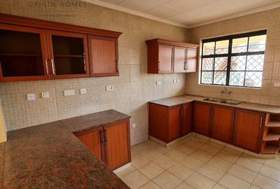 2 Bed Apartment with En Suite at Lavington