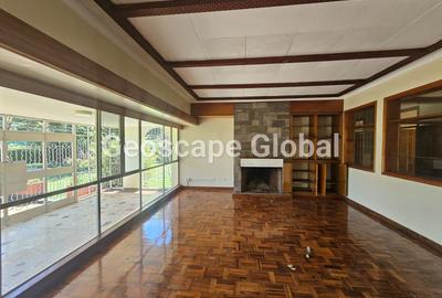 5 Bed House with En Suite in Spring Valley