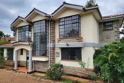 4 Bed Townhouse with En Suite at Red Hill