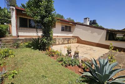 4 Bed House with En Suite in Runda - 4