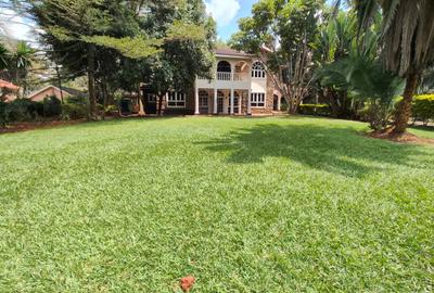 4 Bed House with En Suite at Hill View