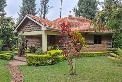 2 Bed House with En Suite at Off Mimosa Rd