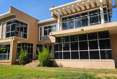 5 Bed House with En Suite at Miotoni