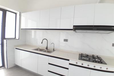 2 Bed Apartment with En Suite at Lavington - 3