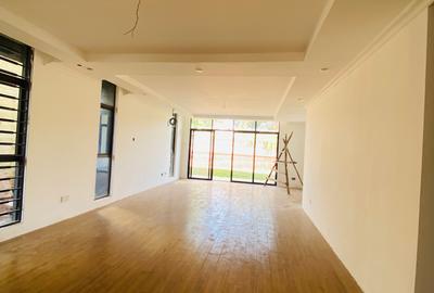 4 Bed Villa with En Suite at Njathaini Road