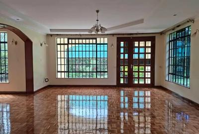 4 Bed Townhouse with En Suite in Lavington