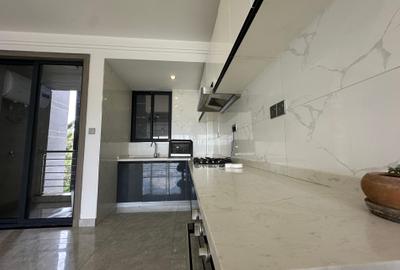 2 Bed Apartment with En Suite at Kilimani