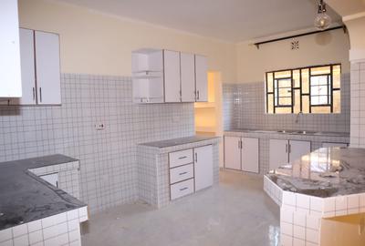 3 Bed House with En Suite at Acacia