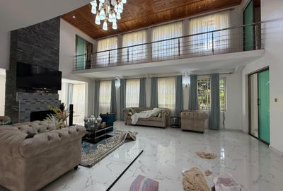 5 Bed Townhouse with En Suite in Karen - 2