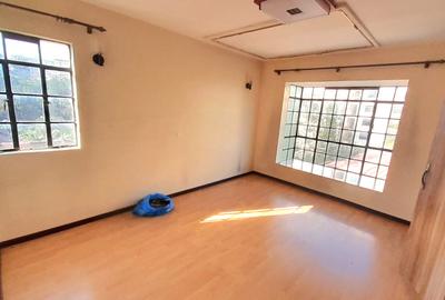 4 Bed Apartment with En Suite in Lavington - 3