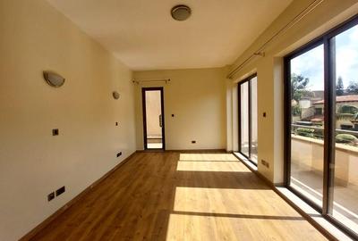 4 Bed Townhouse with En Suite in Kileleshwa