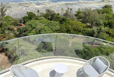 Serviced 2 Bed Apartment with En Suite at Baobab Road - 3