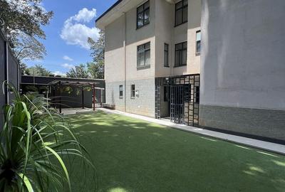 5 Bed Townhouse with En Suite in Lavington