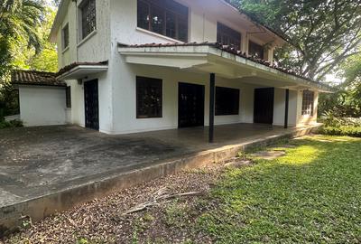 4 Bed Townhouse with En Suite at Moyne Drive