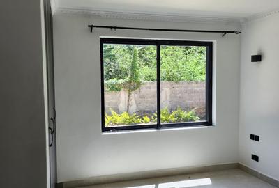 3 Bed House with En Suite in Runda