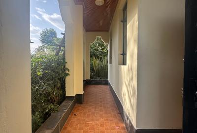 5 Bed House with En Suite at Runda - 2