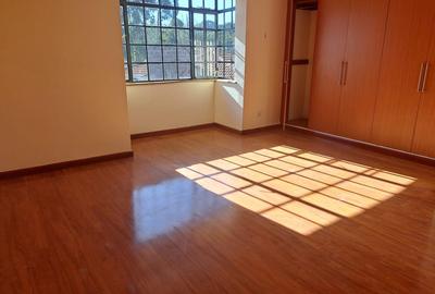 4 Bed House with En Suite at Fourways - 3