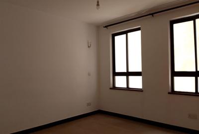 3 Bed Apartment with En Suite at Parklands - 4