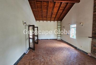 4 Bed House with En Suite in Rosslyn - 3