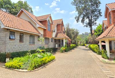 4 Bed Townhouse with En Suite at Off Convent Drive