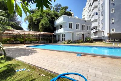 3 Bed Apartment with En Suite at Hatheru Road