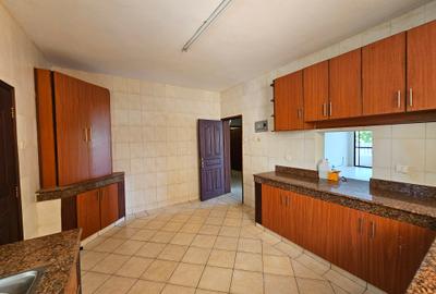 3 Bed Apartment with En Suite in Nyali Area