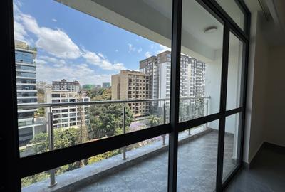 Serviced 2 Bed Apartment with En Suite in Riverside