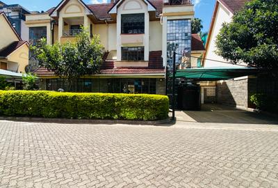 5 Bed Townhouse with En Suite in Kileleshwa