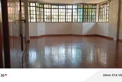 5 Bed Townhouse with En Suite in Lavington