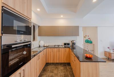 3 Bed Apartment with En Suite in Kilimani