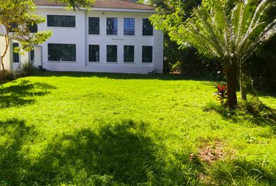5 Bed House with En Suite in Gigiri